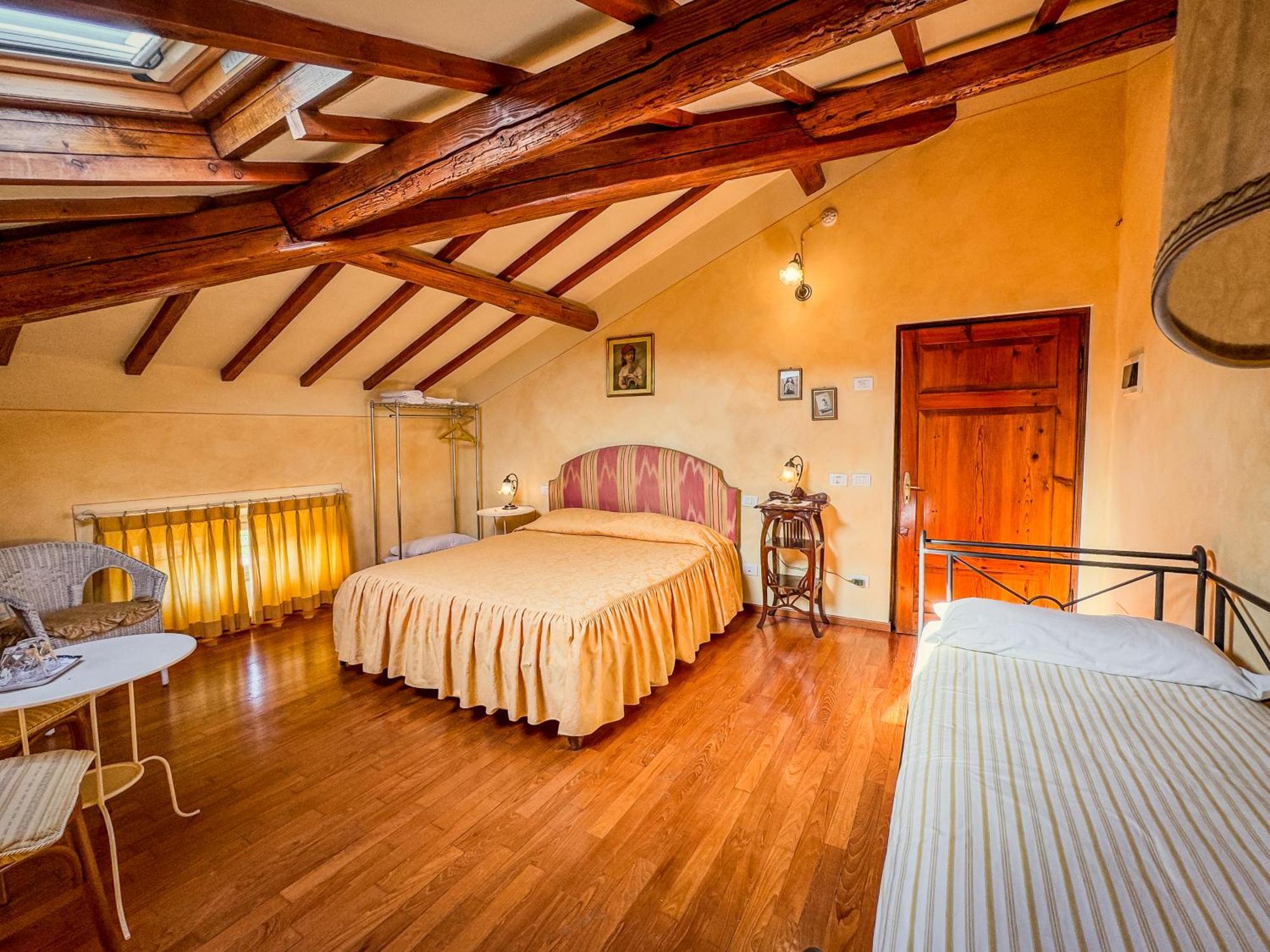 Marta Guest House Lucca Szoba fotó